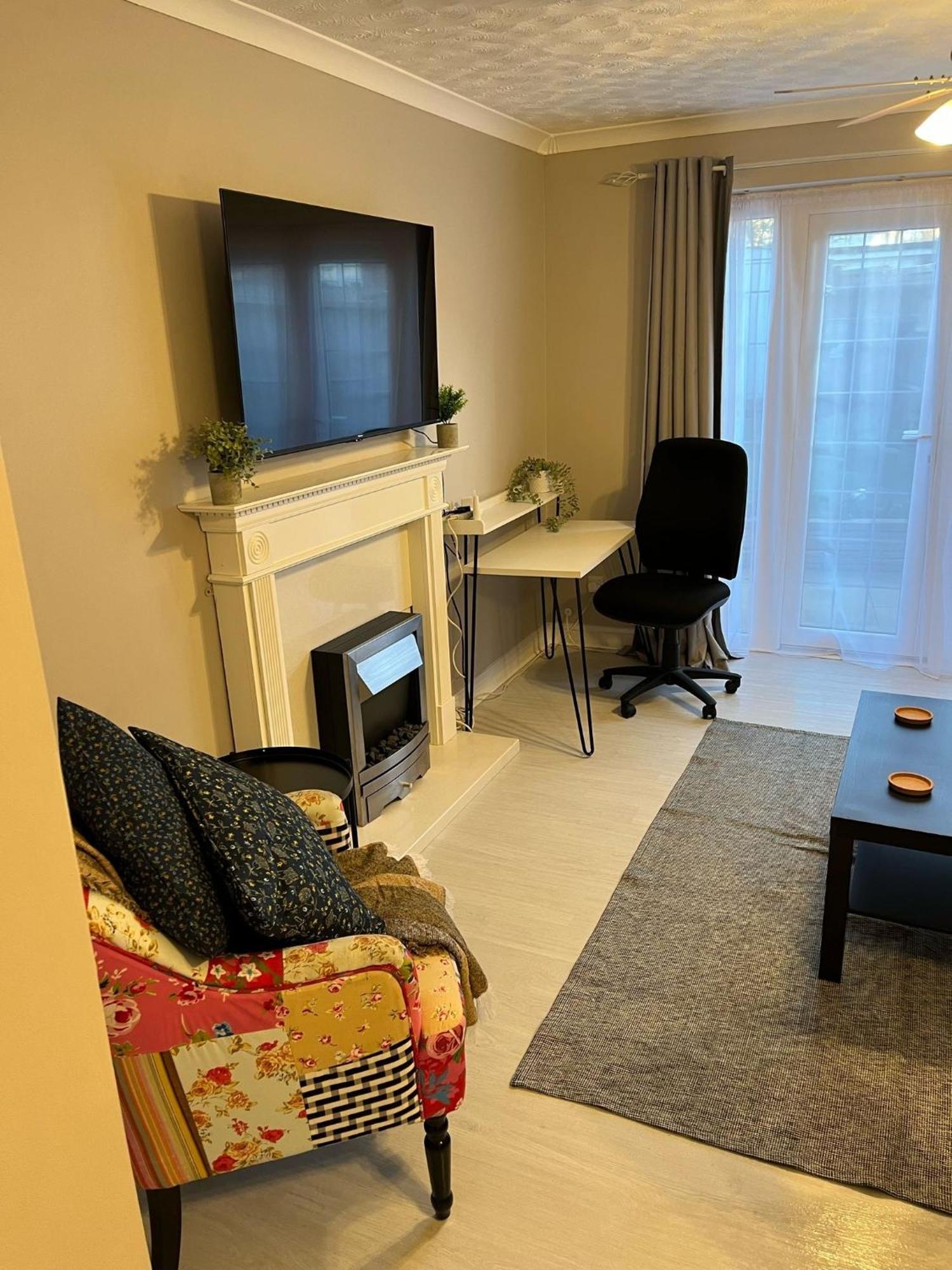Cosy Corner - 2 Beds, Free Parking, Next To Southampton General Hospitalヴィラ エクステリア 写真